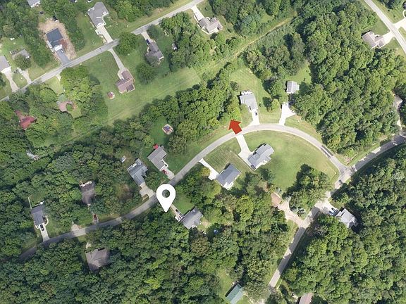 4th image of 823 Daffodil Dr