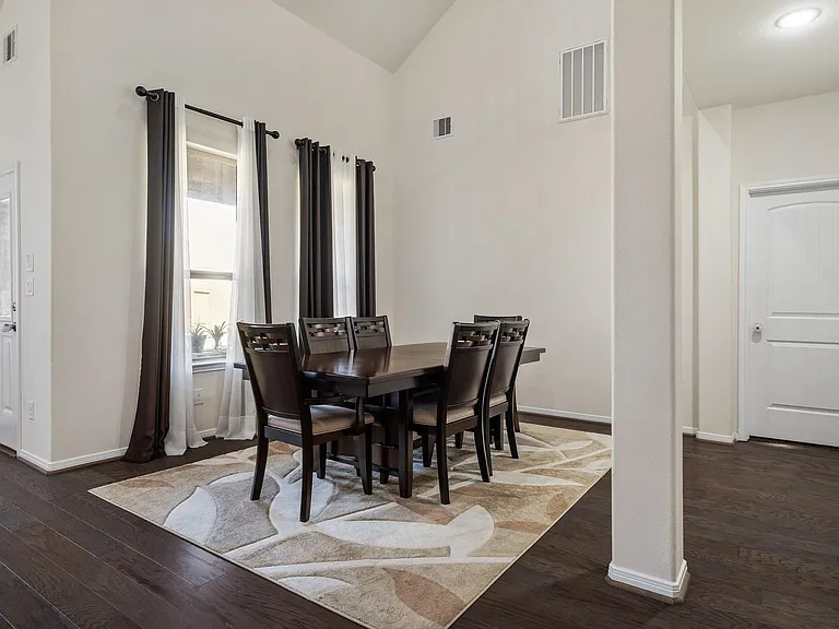 1505 Heartwood Dr — Photo 17