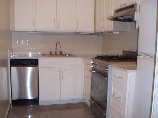 Rented by Sotheby's International Realty | media 9