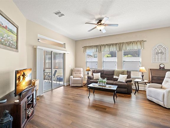 5th image of 2621R Red Fern Dr
