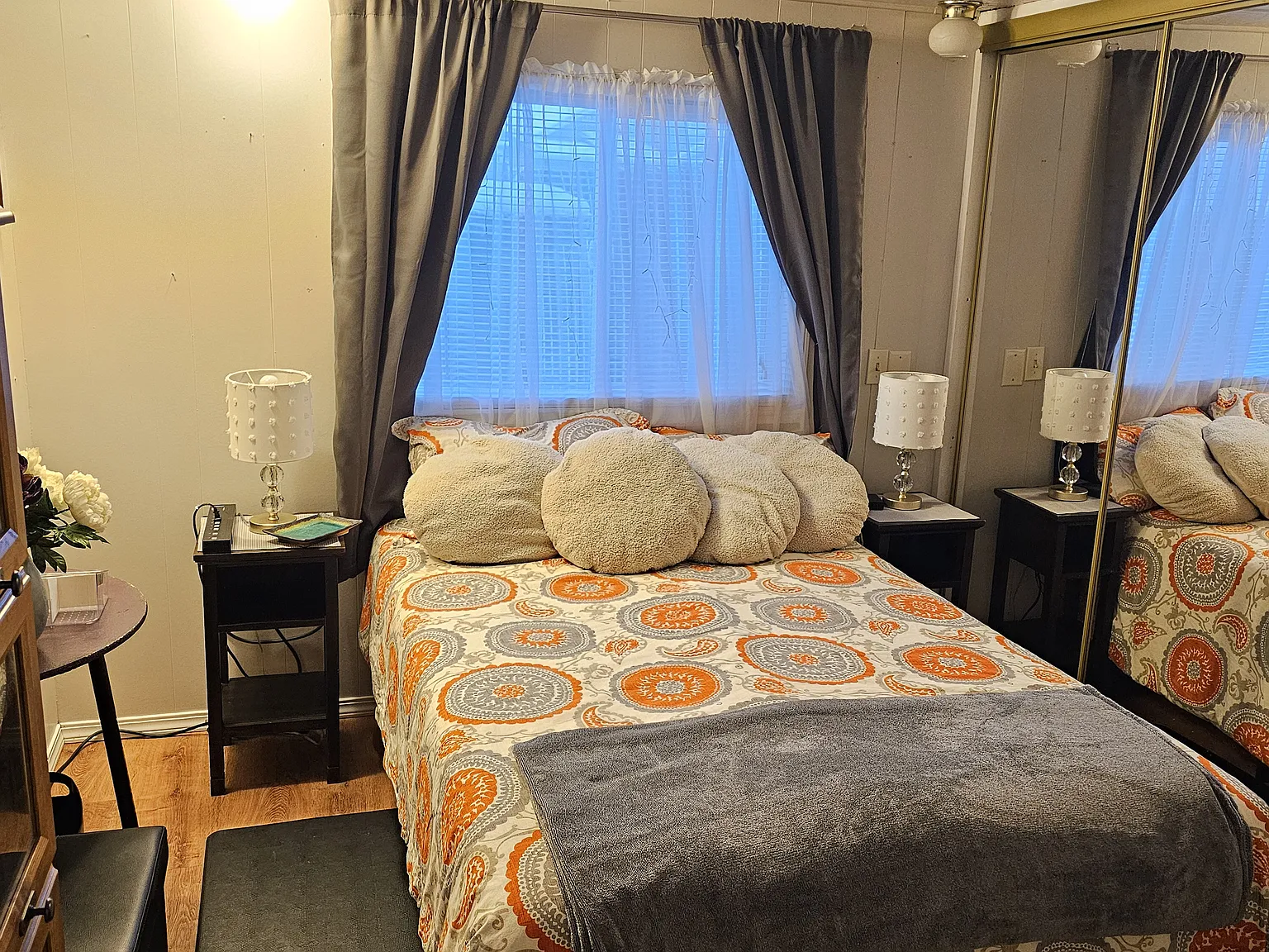 2 bed, $1,950 — Photo 1