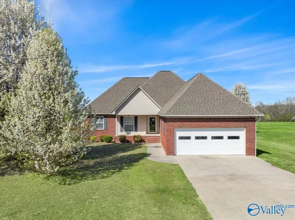 45 Pleasant Hill Church Rd, Boaz, AL 35956