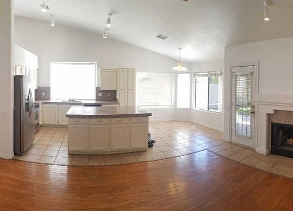 4th image of 1975 E Los Arboles Dr