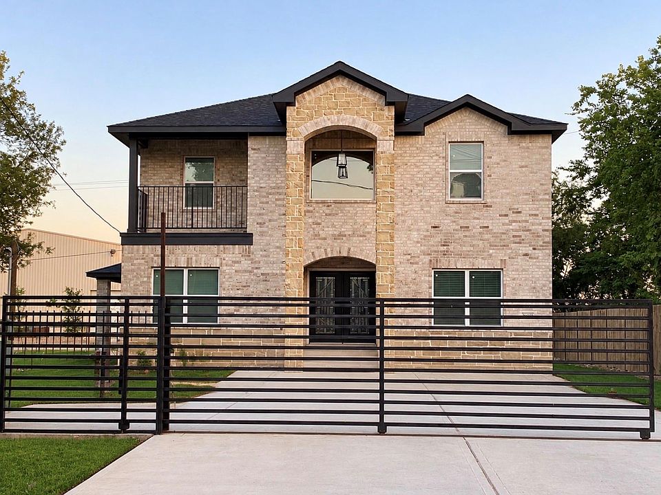 1st image of 17030 Forest Trail Dr