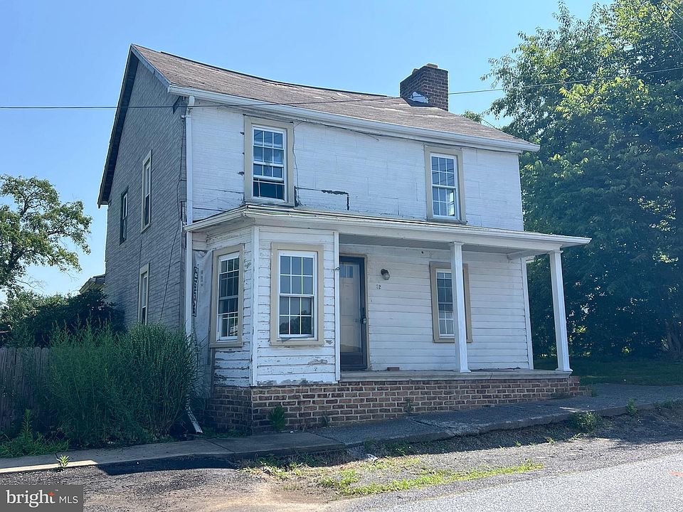 2nd image of 32 N High St