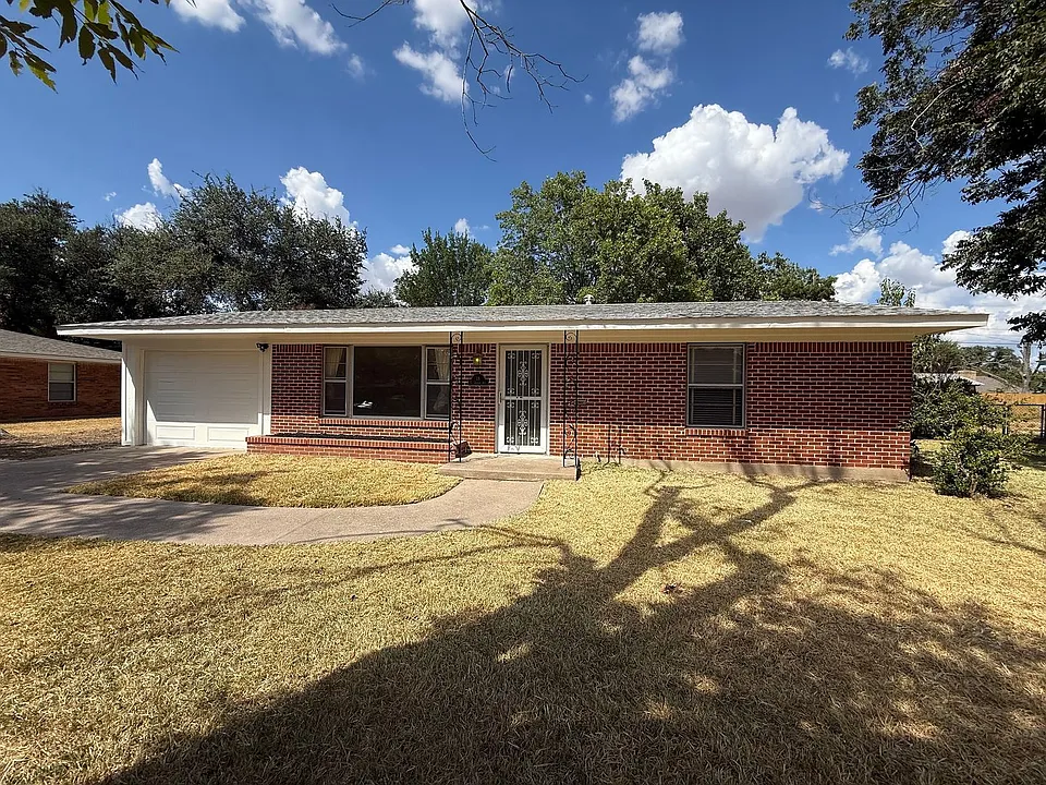 18 E Zenith Ave