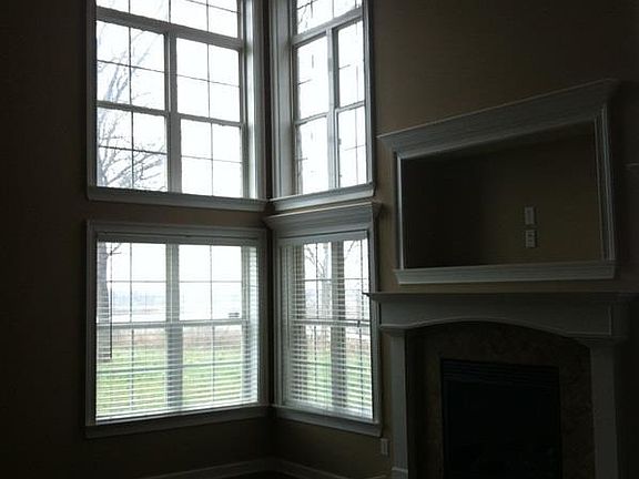 4th image of 11012 Bodarc Ln