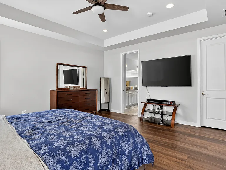 41922 Spring Air Dr — Photo 16