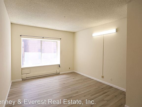 2nd image of 536 Mason St APT 506