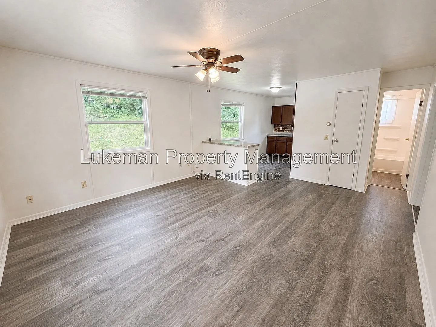 2 bed, 1.0 bath, 760 sqft, $950 — Photo 3