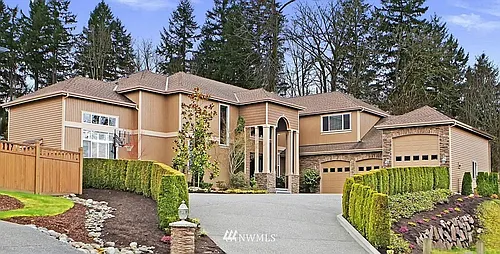 24115 NE 1st Pl Photo 1