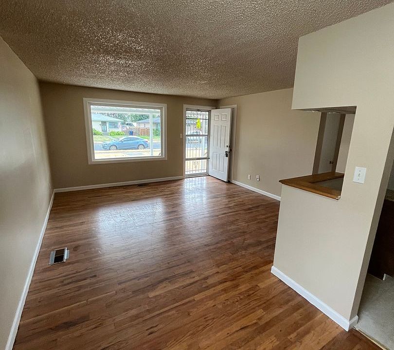 1st image of 1308 W Nebraska Ave
