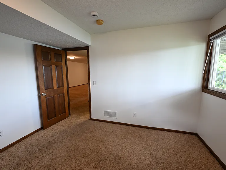 14429 Portland Ave — Photo 27