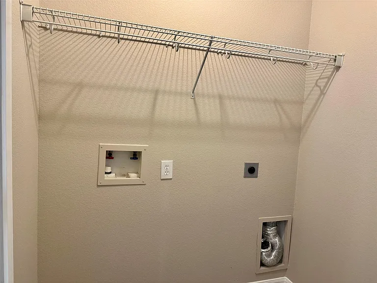 13107 Lawsons Creek Ln — Photo 17