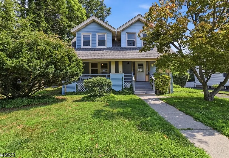 113 Florence Ave — Photo 1