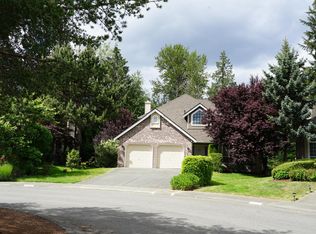 16592 SE 48th Pl, Bellevue, WA 98006
