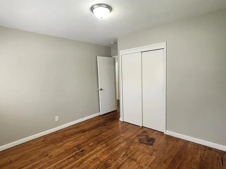 45 Mandalay Dr — Photo 5