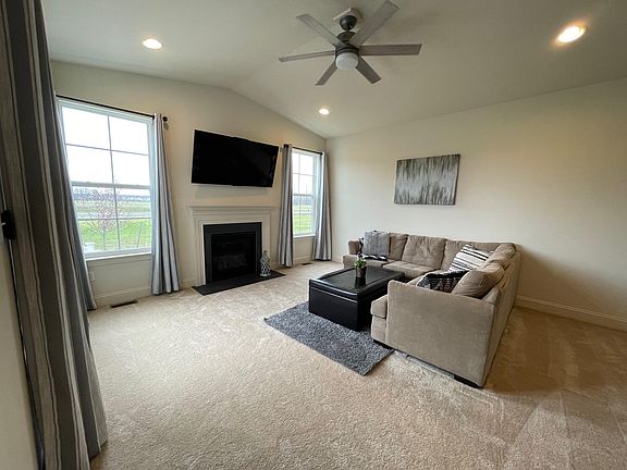 4th image of 1339 Carrick Ct
