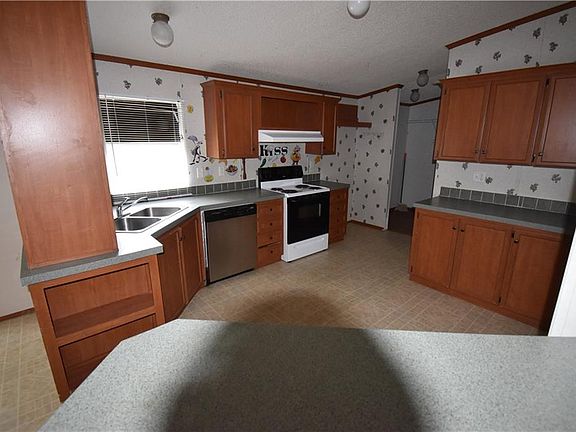 4th image of 4806 Peachtree St