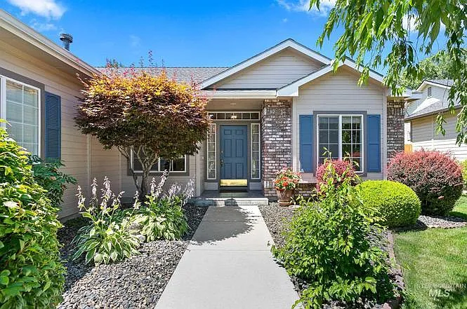 6299 N Talcrest Pl — Photo 3