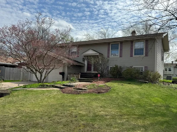 23W281 Cambridge Ct, Glen Ellyn, IL 60137