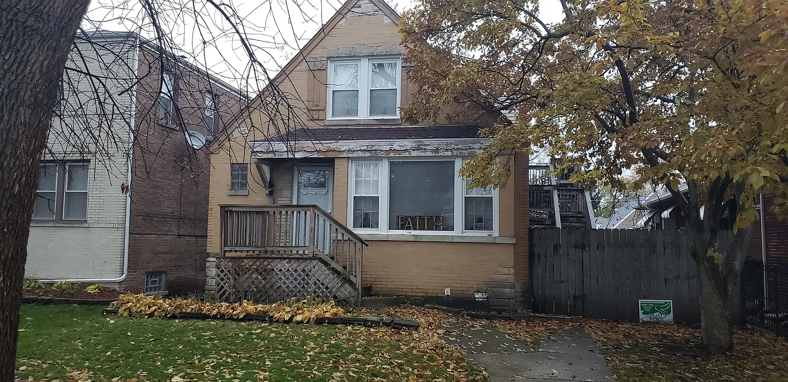 10507 S Prairie Ave photo 1