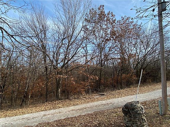 3rd image of 17 & 25 Sunset Cir