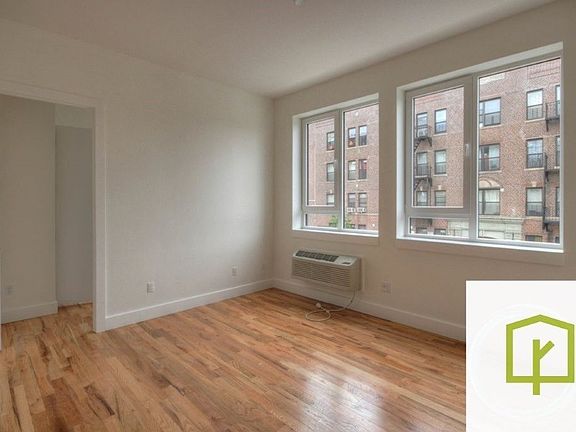 5th image of 185 Thomas S Boyland St #3C