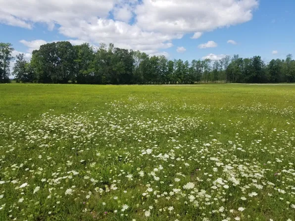 6 Quaker Road, Grand Isle, VT 05458