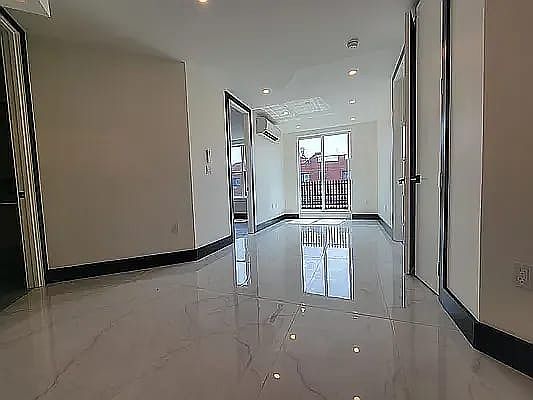 3rd image of 1336 Dekalb Ave #409