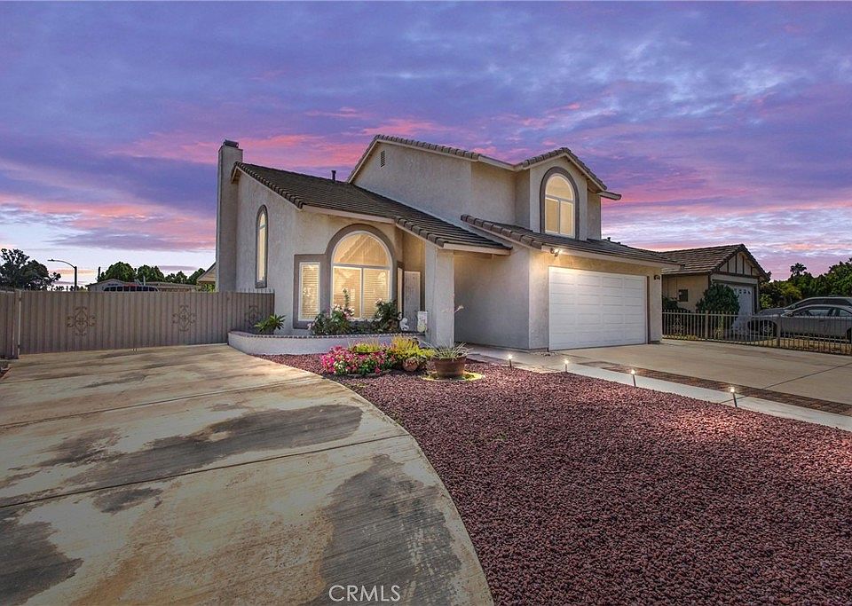 1st image of 15059 Manzanita Dr