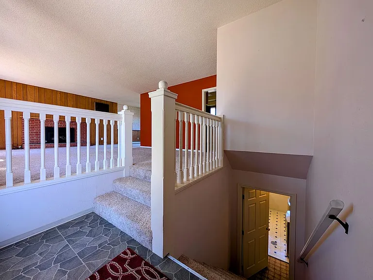 1616 Jefferson St — Photo 11
