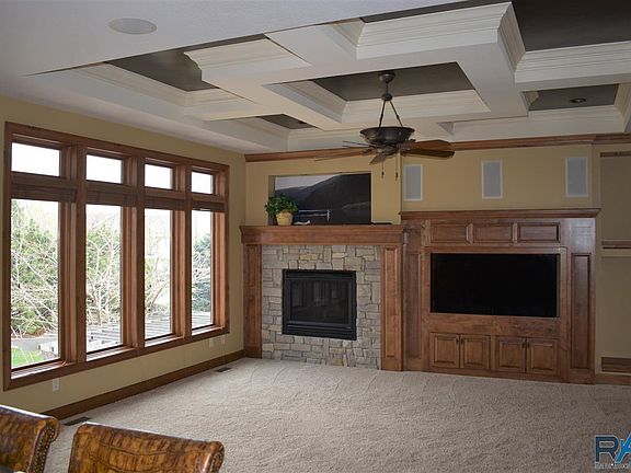 4th image of 1316 W Wicklow Ct