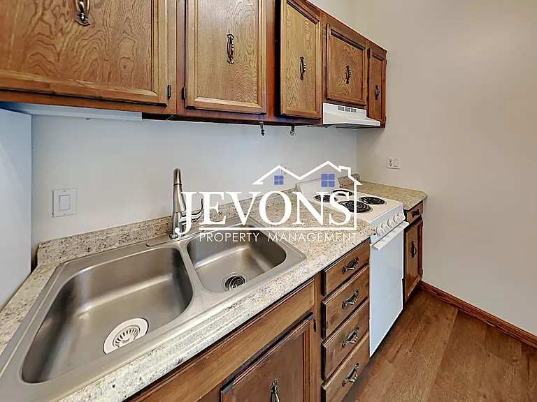 807 W Chestnut Ave #21 — Photo 5