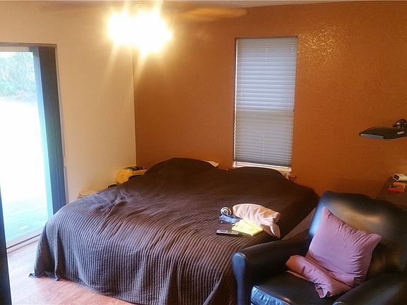 4th image of 120 W Meyenburg Dr