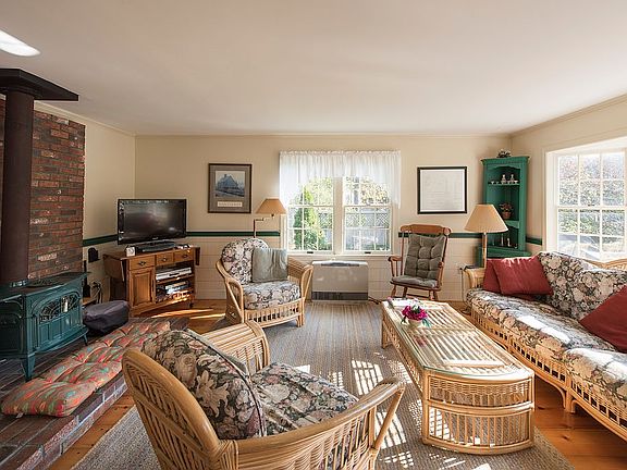 Home has central air/ heat