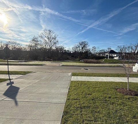 3rd image of 629 Conifer Dr