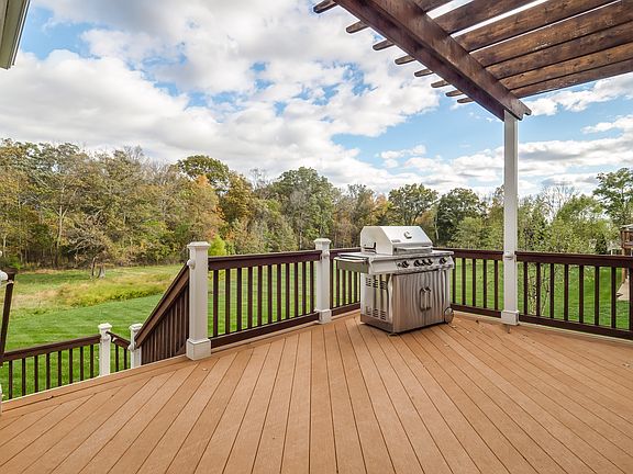4th image of 22360 Belle Terra Dr