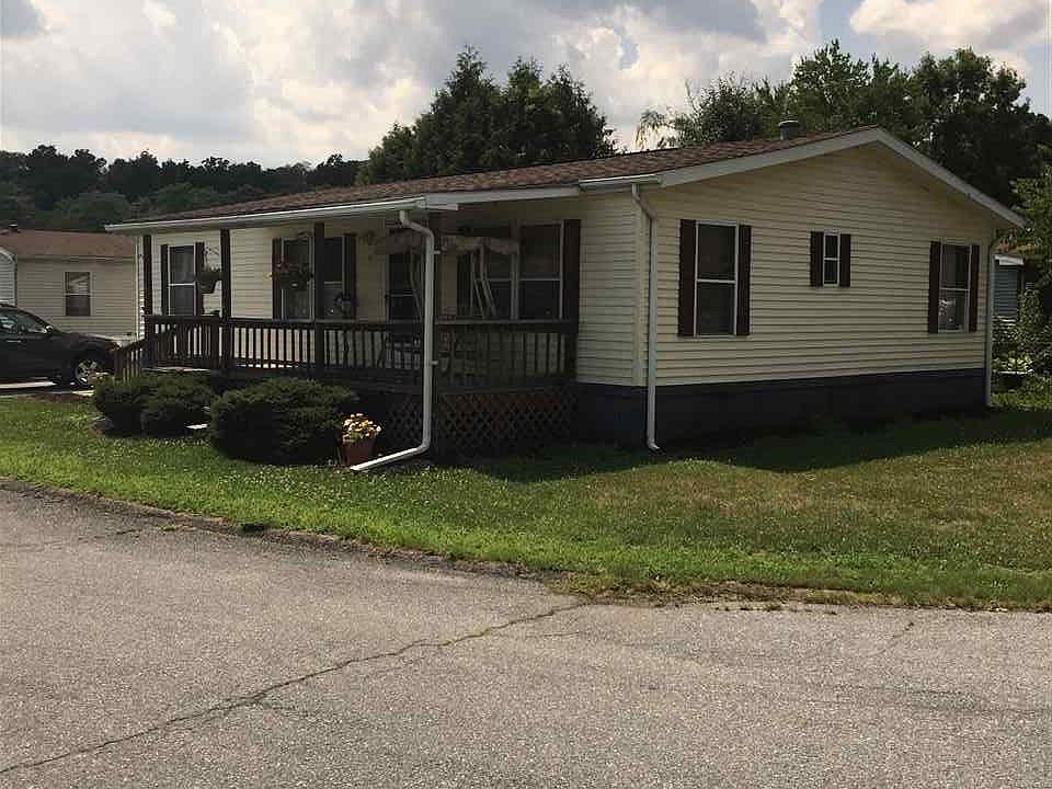 2nd image of 114 Sovereign Dr