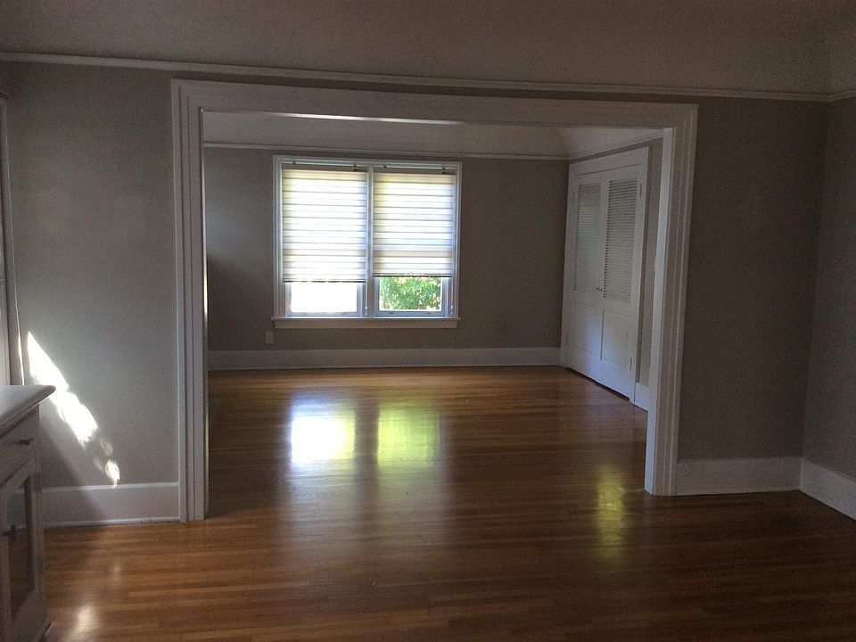 1st image of 244 1/2 N Kenwood St #244-1/2