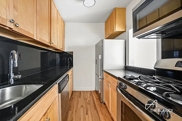 Rented by The Agency | media 4