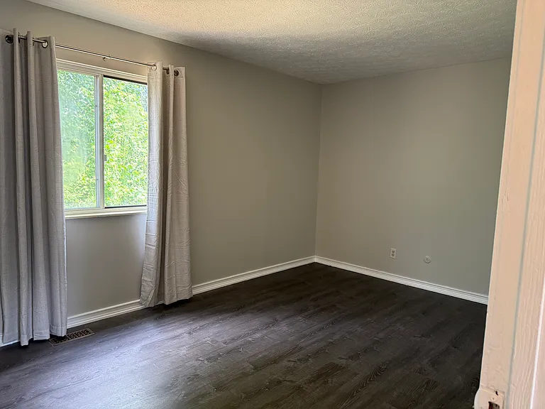 2136 Jeffey Dr — Photo 16