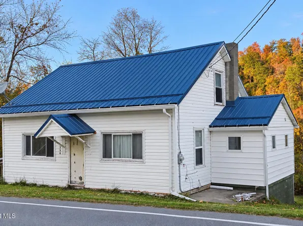1398 Puritan Rd, Portage, PA 15946