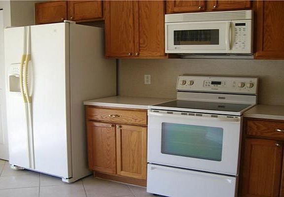 Home For Sale In Briar Bay