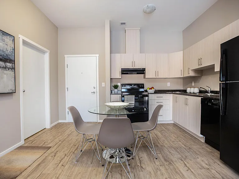 3057 Ness Ave — Photo 1