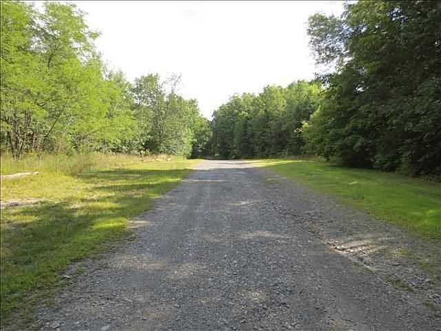 2nd image of 3 Fallkill Rd