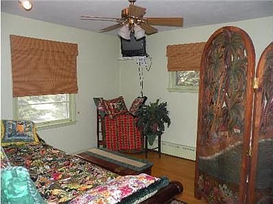 3rd image of 2135 Hyde Park Ave