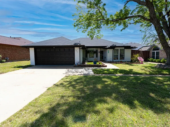 3514 Cliff Oaks Dr, Corinth, TX 76210