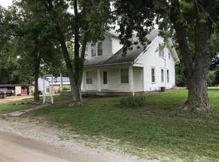 23476 South Rd, Holton, KS 66436