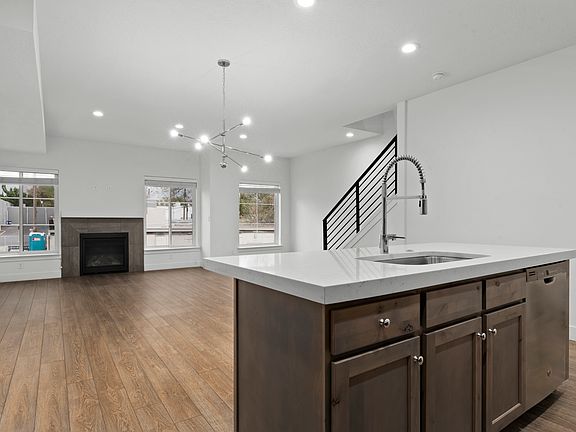 4th image of 2970 S Richmond View Ct